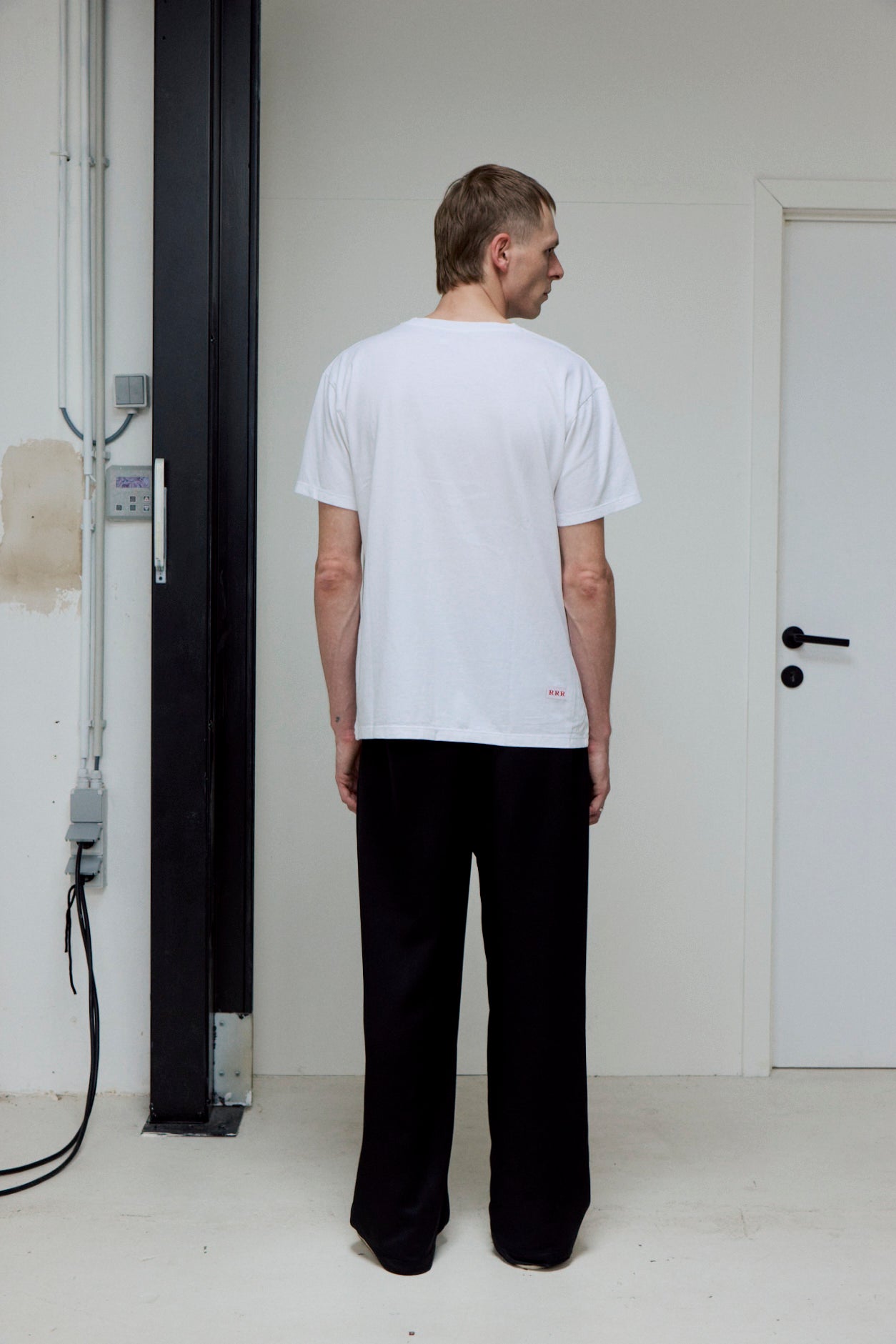 short sleeve t-shirt logo white