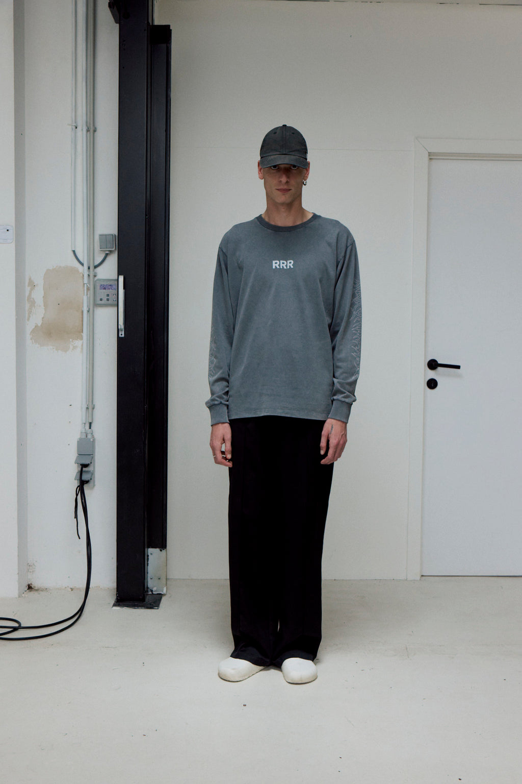 long sleeve t-shirt cuffs fade out wash printed